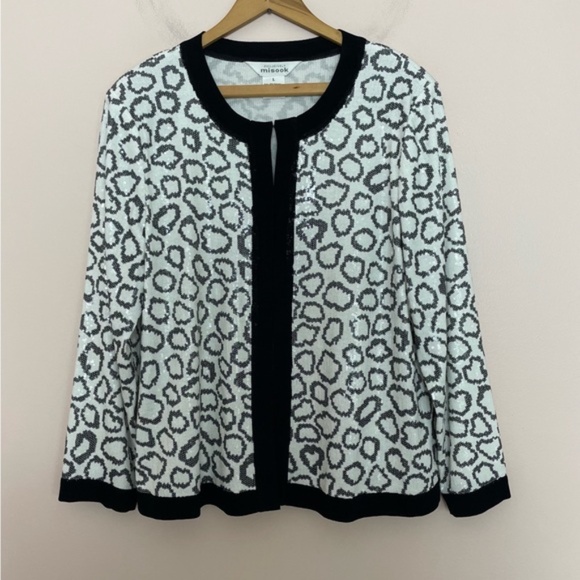 Exclusively Misook Black and White Long Sleeve Clasp Sequin Jacket Size Large - Picture 1 of 3